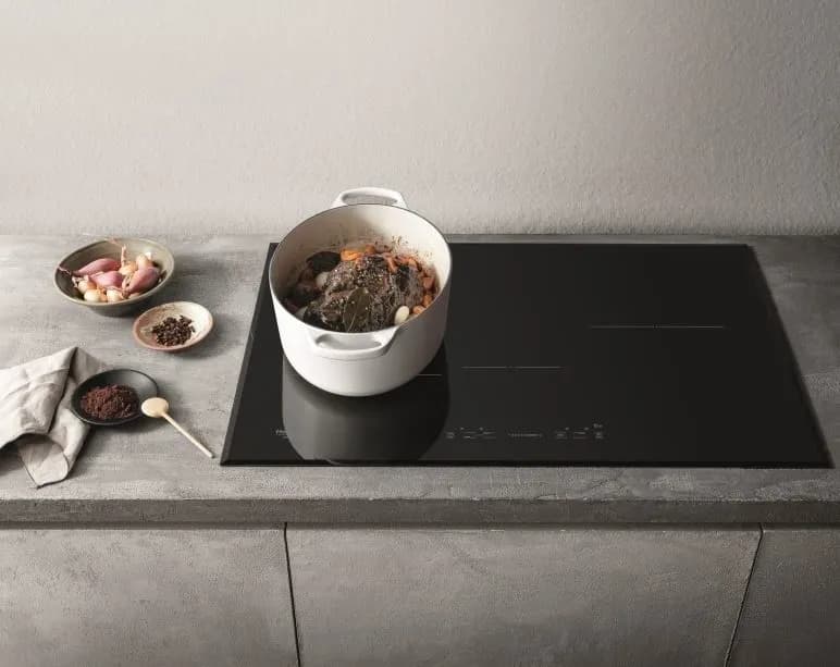 Czy kuchnia indukcyjna jest oszczędna? Zaskakujące fakty o kosztach eksploatacji